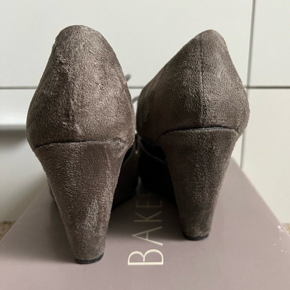 Grey suede wedge heels by Bakers - Picture 14 of 16